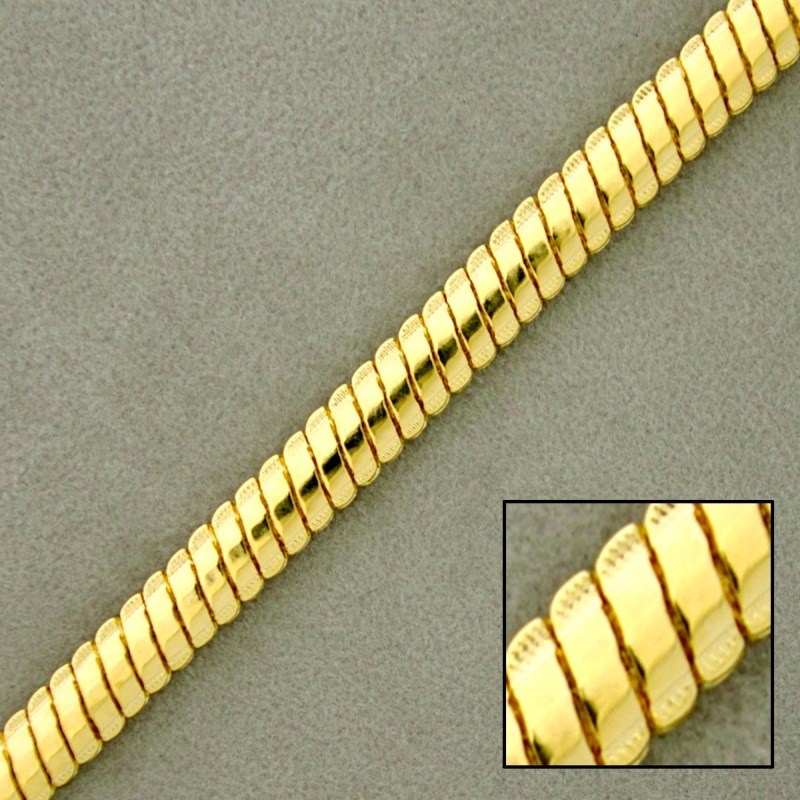 Flat brass chain width 7,3mm