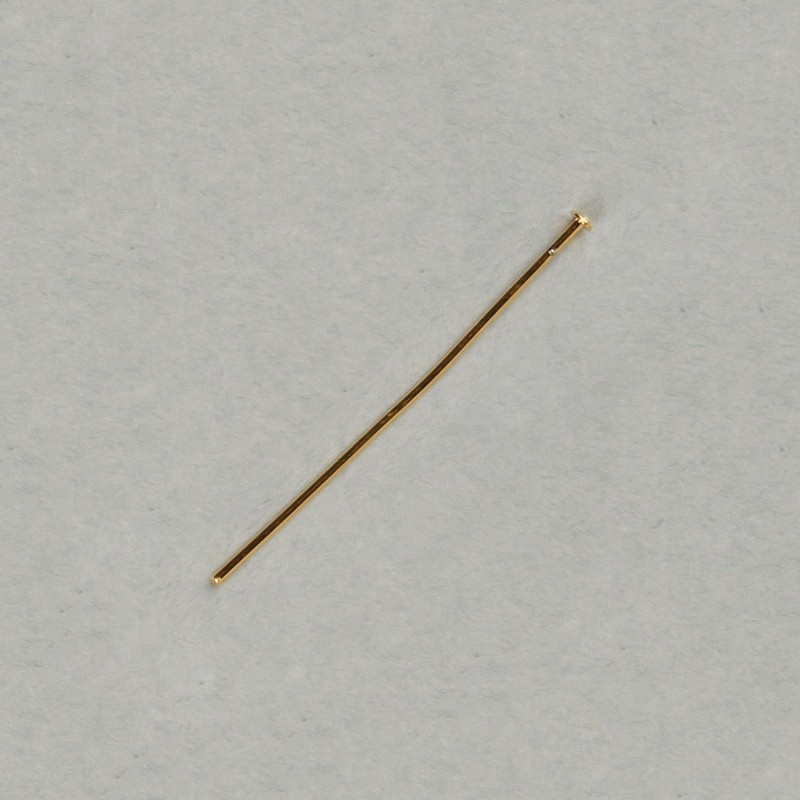 Alfiler de latón largo 42mm. Hilo Ø 0,6mm. Medida de la cabeza plana Ø 1,75mm.