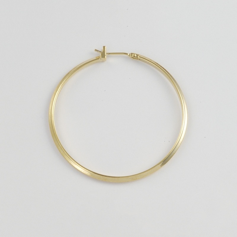 Triangular wire creole earring Ø45mm