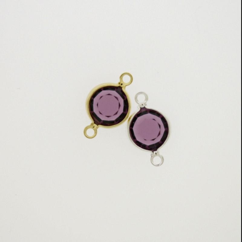Entrepieza con strass redondo diam. 8mm color amatista. Longitud 15mm