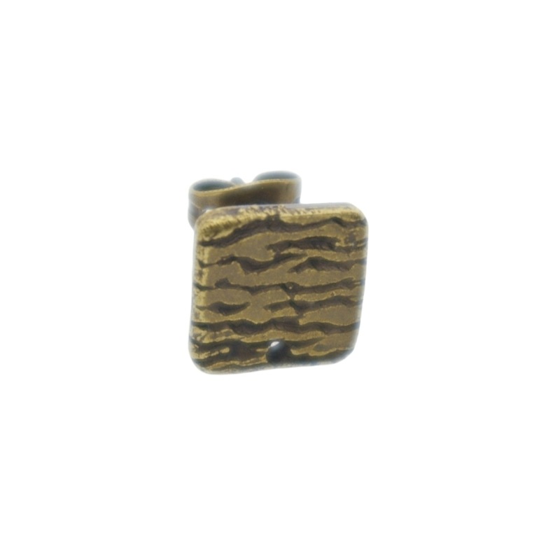 [155140000] Square ear stud 10x10mm with one hole