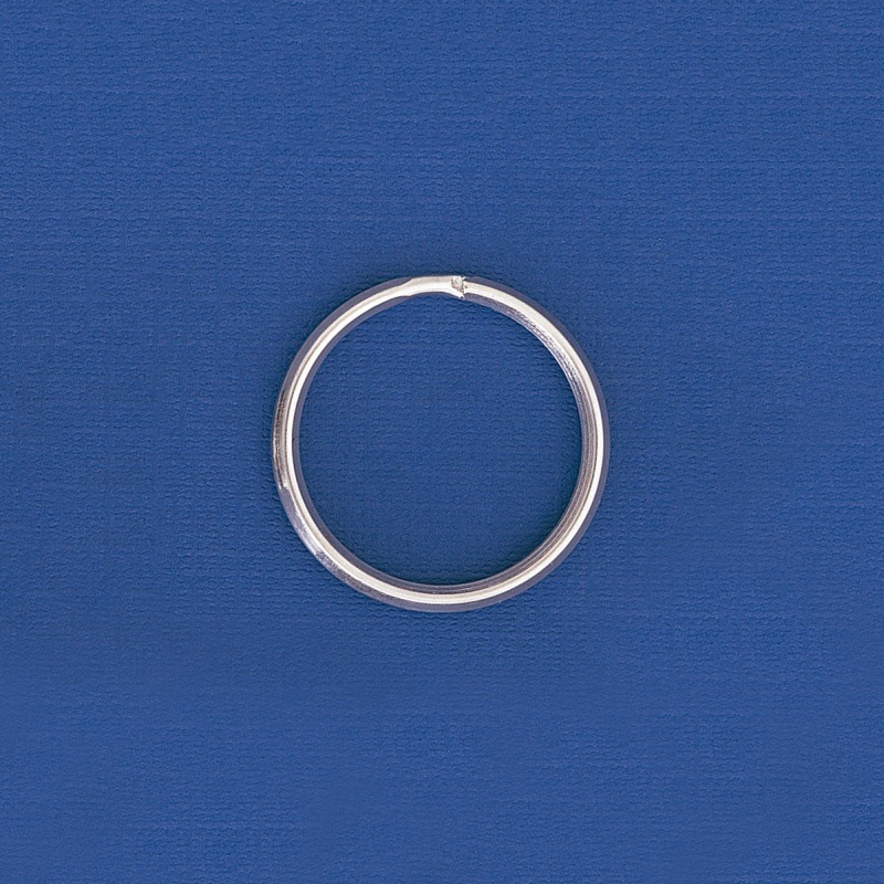 Triangular keyring. Outside Ø 32mm