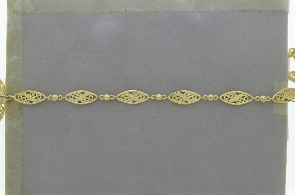 Cadena de latón ancho 8,3mm