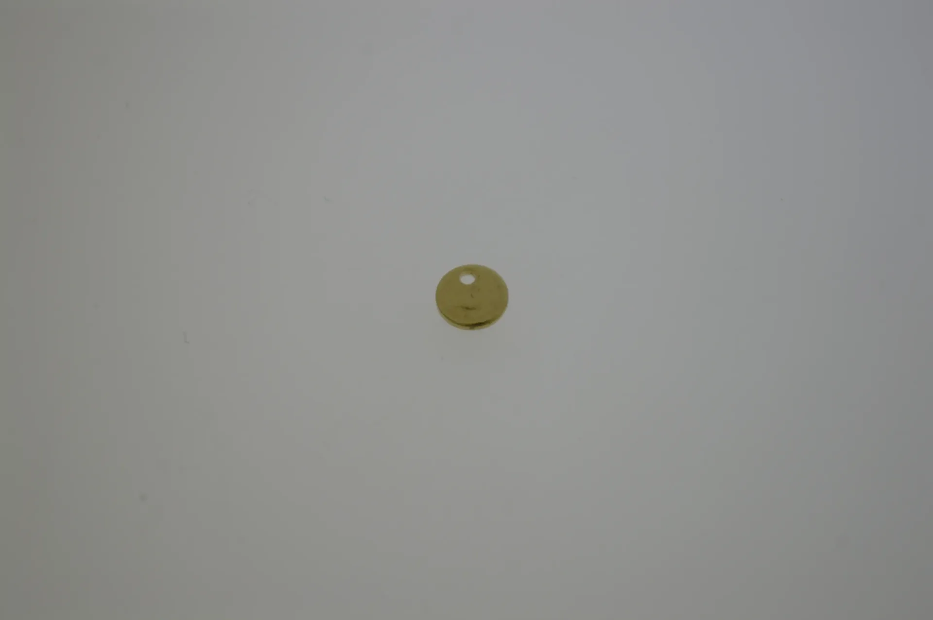 [129570600] Disque en laiton Ø 6mm avec trou